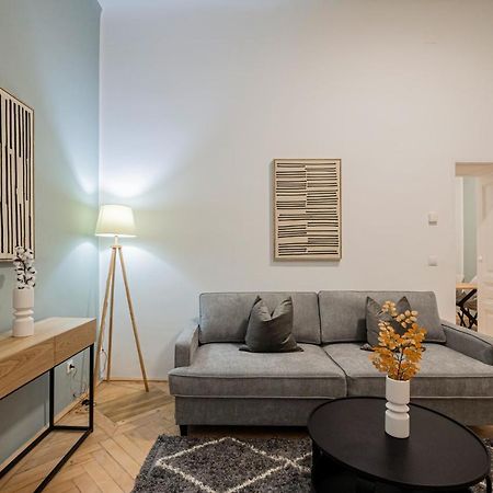 Charming Apt Perfect For 4-6 Tram, Self-Checkin Vienne Extérieur photo