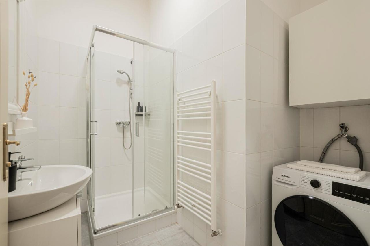 Charming Apt Perfect For 4-6 Tram, Self-Checkin Vienne Extérieur photo
